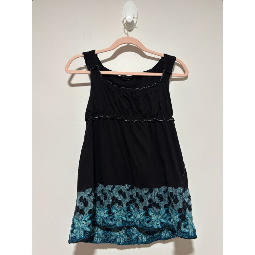 BCBGMAXAZRIA Black and Blue Embroidered Vintage Babydoll Blouse